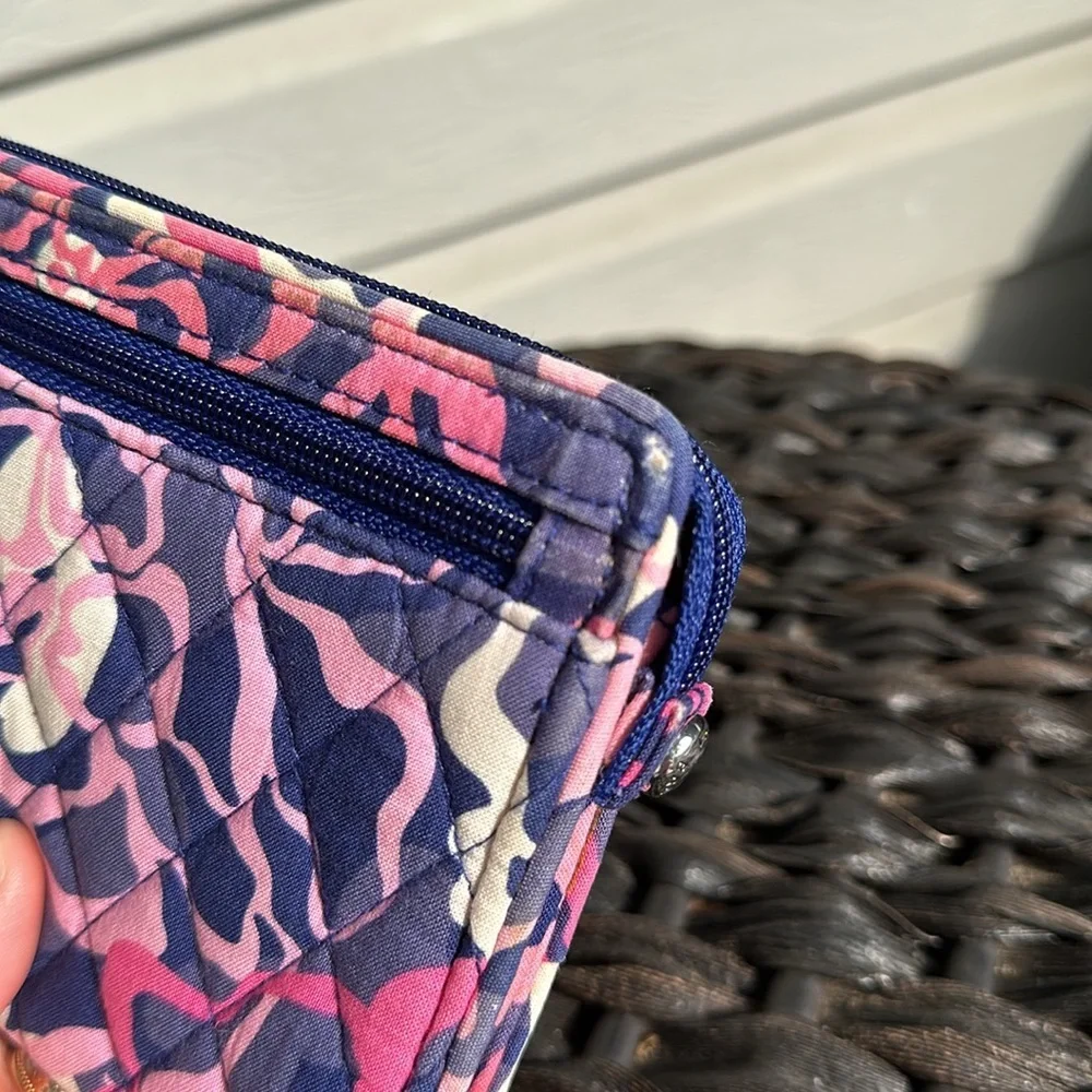 Vera Bradley Katalina Pink Wristlet - Picture 5 of 6